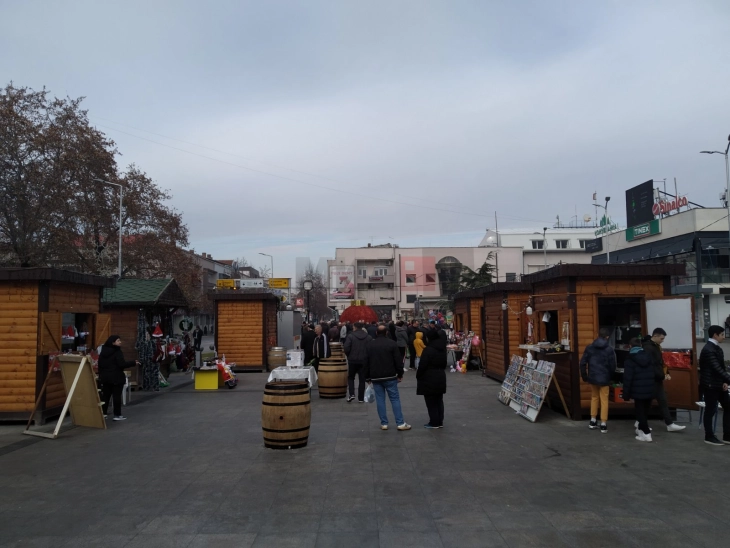 Во вторник Бадников оброк на плоштадите во Кавадарци и Неготино