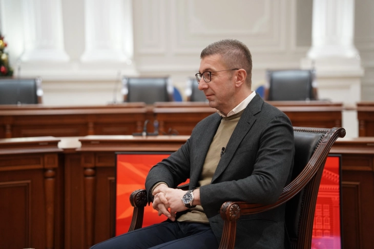 Мицкоски: Пензиите се зголемуваат, а сиромаштијата се намалува