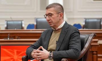 Mickoski: Për një vit e gjysmë, i realizuam të gjitha qëllimet tona, e gjetëm shtetin me probleme të trashëguara, por vendosëm një qeverisje të përgjegjshme dhe ekonomike