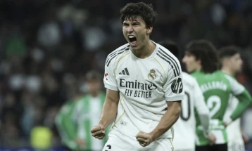 Гарсија со хет-трик го предводеше Реал до триумф над Бетис