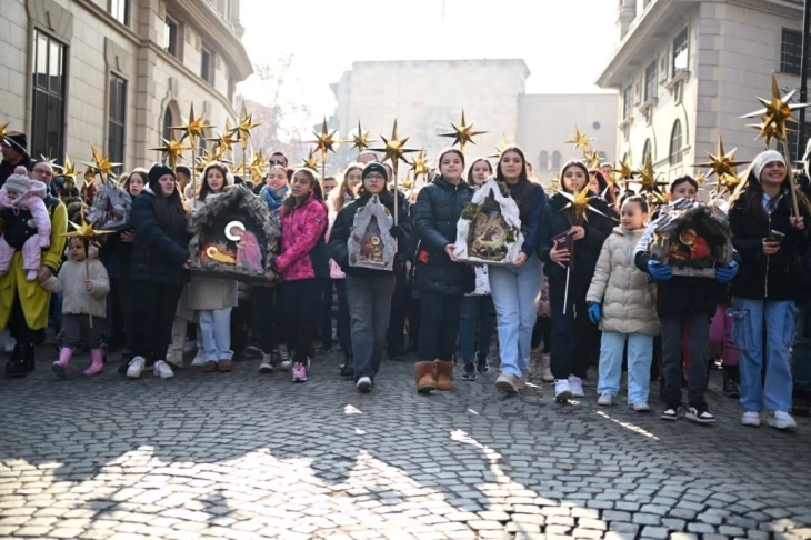 Православните христијани го слават Бадник