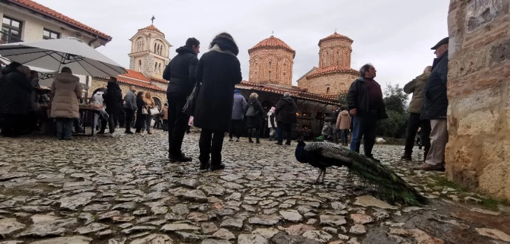 МИА во манастирот на чудотворецот: За исцелувањата на Св. Наум преданијата се пренесуваат и до денешен ден