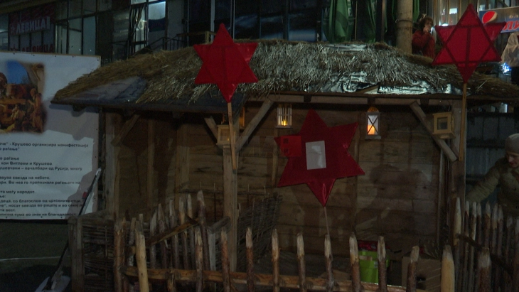 Во Крушево уникатниот, древен обичај „Дева“ го навести Христовото раѓање