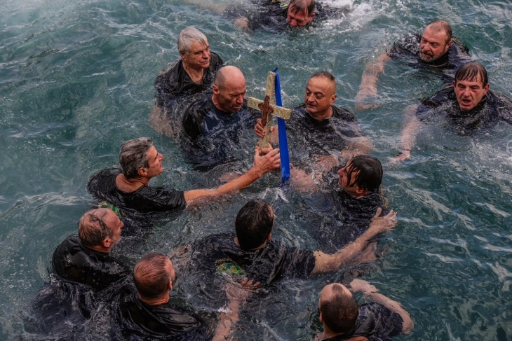 Во Грција се празнува Богојавление – Водици