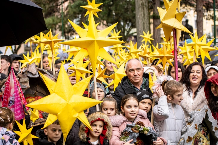 Коњановски: Вербата во Бога и традицијата се вредностите на кои почива нашето самобитие