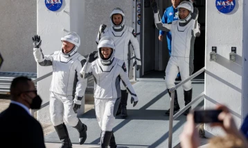 НАСА размислува за предвремено враќање на екипажот од МВС поради здравствен проблем на еден од астронаутите