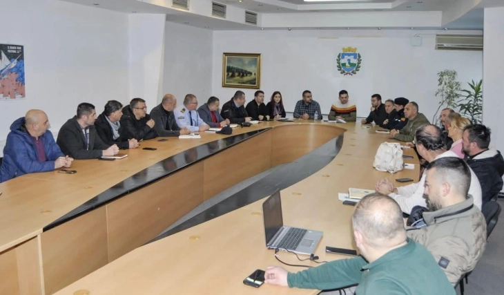 Обилните врнежи предизвикаа проблеми на неколку критични точки во Охрид, свикан состанок на Кризниот штаб