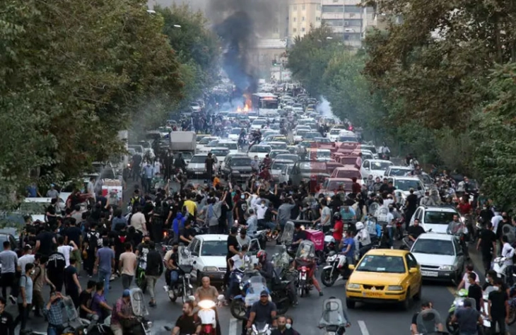 Калас: ЕУ бара ослободување на сите неправедно приведени учесници на протестите во Иран