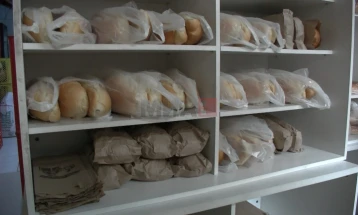 Во штипските пекарници засега нема зголемување на цената на лебот и белите пецива