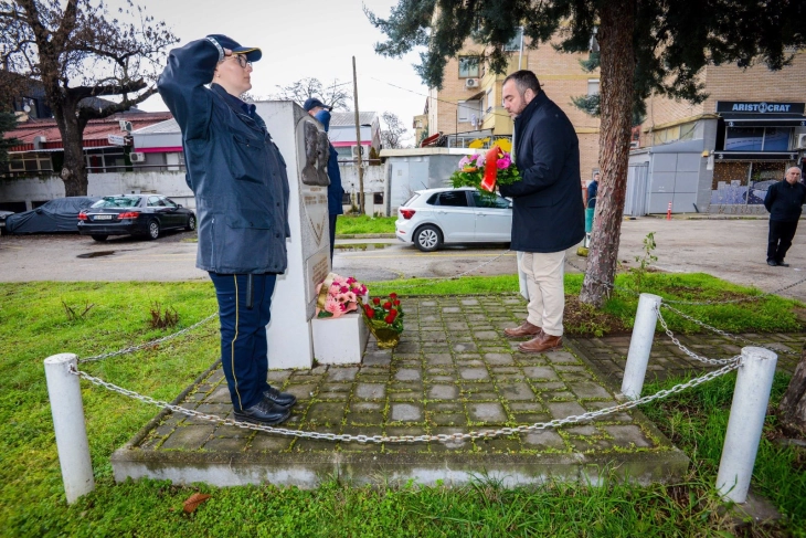 Toshkovski honors police officers killed in 2000 ambush