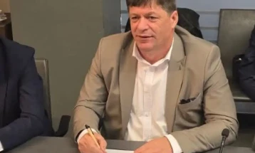 Arijan Ibrahim është kryetari i vjetër - i ri i komunës Qendër Zhupë