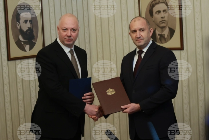 Zheljazkov e ktheu mandatin e papërmbushur për formim të qeverisë menjëherë pasi që e mori nga presidenti