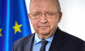 Кубилиус: Доколку САД го заземат Гренланд со сила, тоа ќе биде крај на НАТО