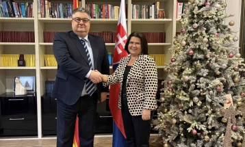 Министерот Минчев на средба со Ивета Хрицова, новата словачка амбасадорка