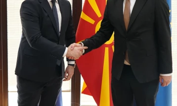 Environment minister holds meeting with Kosovo ambassador on environmental protection