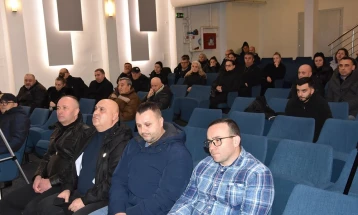 Во Кочани на јавна трибина се дебатираше за локацијата на спомен-обележјето „Патека на бесконечноста“