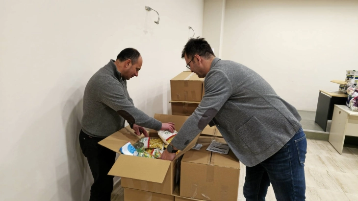 Општина Ѓорче Петров: Празниците се за заедништво, хуманост и грижа - пакети со храна и хигиенски средства за најранливите категории