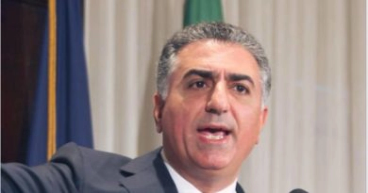 Иранскиот престолонаследник во егзил повика на кибер напади врз информациската инфраструктура на режимот