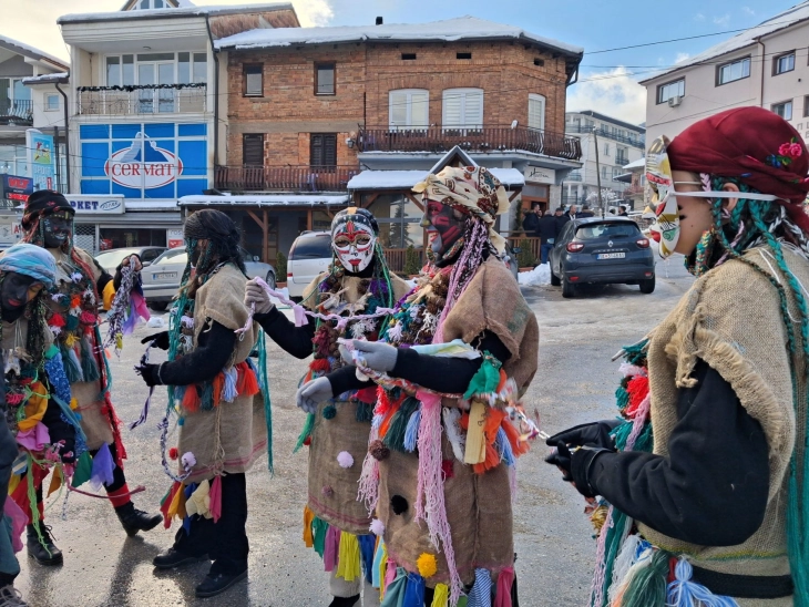 Алгел: Вевчанскиот карневал уникатен и со традиција