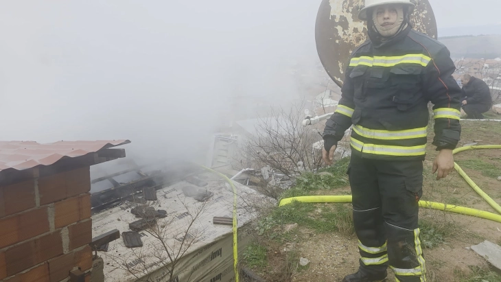 Со брза интервенција на штипските пожарникари изгаснат пожар во куќа