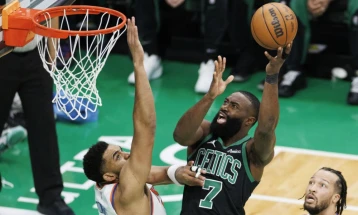 Браун ја прифати казната од 35 илјади долари