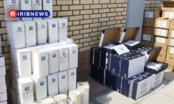 Ирански државни медиуми тврдат дека немало протести во последните 24 часа, запленета опрема за сателитски интернет