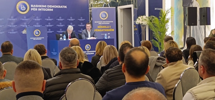 Али Ахмети ќе учествува на лидерската средба, одлучи ДУИ на седница на Генерален совет