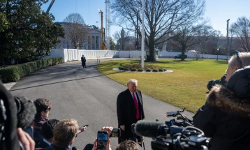 Iranian crackdown death toll jumps as Trump urges on protesters