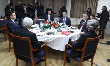 Filloi takimi i liderëve