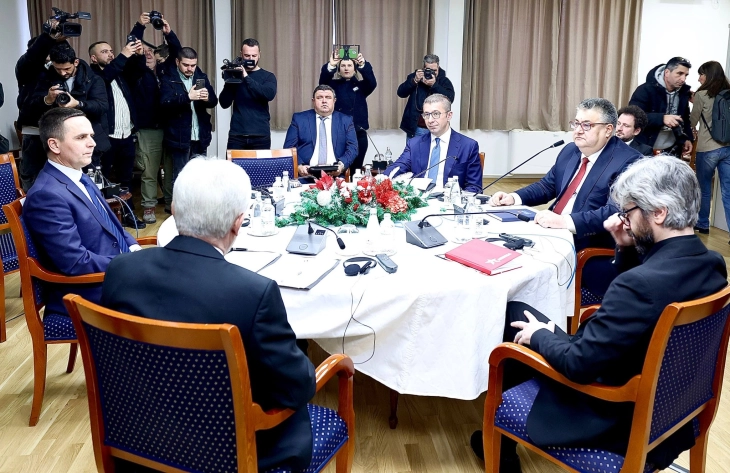 Takim i liderëve: Është arritur marrëveshje për heqjen e qeverisë teknike për zgjedhjet e ardhshme ose për zgjedhjet pas tyre