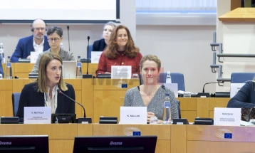 Parisi dhe Roma kundër shpalljes së Gardës Revolucionare Iranine për organizatë terroriste, pohojnë burime në PE