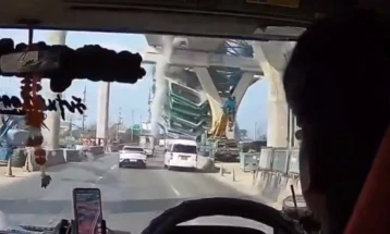 Двајца мртви при уривање на кран, втор во два дена во Тајланд