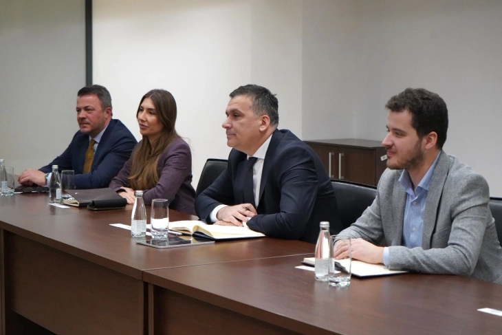 Средба на министерот Хоџа со делегација од СКСЗМ, во фокусот предлози за подобрување на процедурите и поддршка на зелени инвестиции