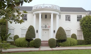 Куќата на „Принцот од Бел-Ер“ оди на продажба