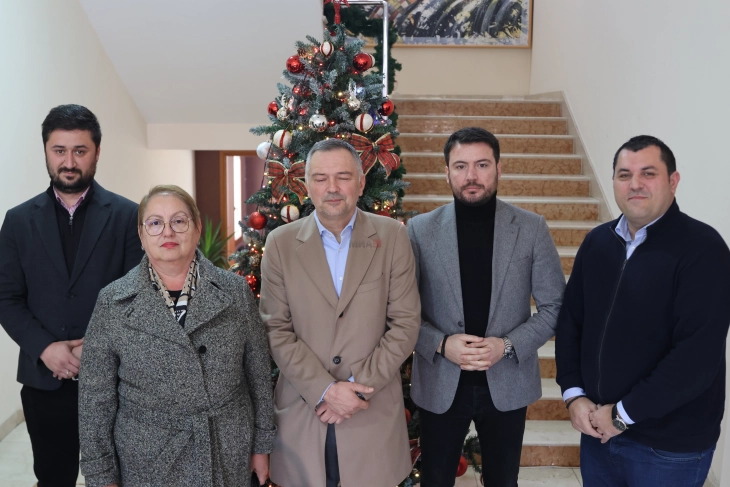 Janevska konfirmoi  gjysmëvjetori i dytë për nxënësit fillon më 20 janar