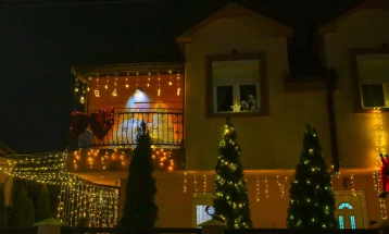 Град Скопје: Избрани најубаво украсените тераса и двор, како и ученички расказ, во рамките на манифестацијата „Украсуваме по СКОПСКИ“