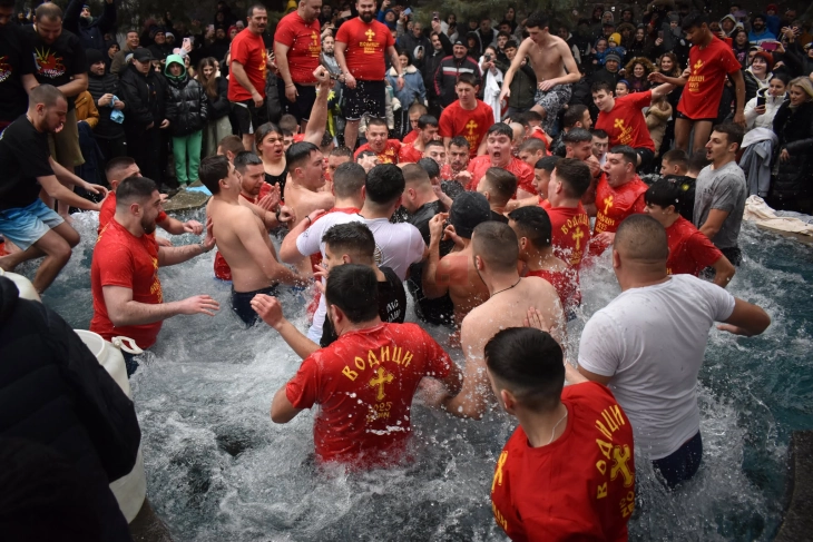 Верниците од Куманово ќе можат да присуствуваат на положувањето на крстот на неколку локации