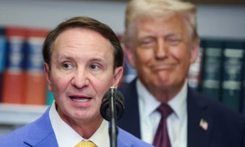 Lendri: Trampi në mars do të vizitojë Grenlandën