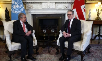 Стармер на средба со Гутереш го поздрави поредокот заснован на правила