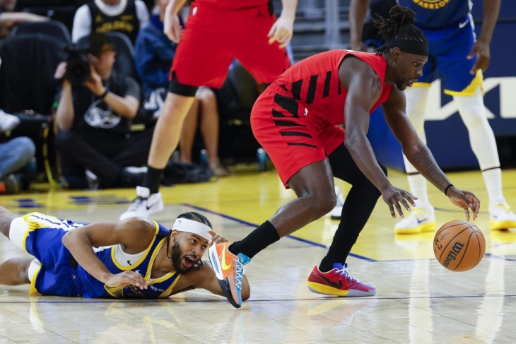 Без Дончиќ, ЛА Лејкерси претрпеа нов пораз од Портланд