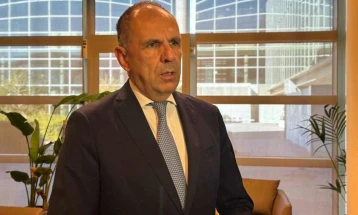 Герапетритис потврди дека Грција добила покана од Трамп за учество во Мировниот совет за Газа