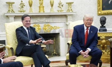 Телефонски разговор Руте - Трамп за Гренланд и Арктикот