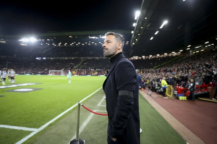 Ван Нистелрој го засили стручниот штаб на Холандија