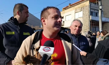 Крстот за Водици во Кочани во рацете на Марјан Заов