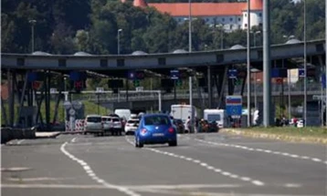 Ламерт: Со ЕЕС системот не се воведени измени во правилата за престој во Шенген зоната