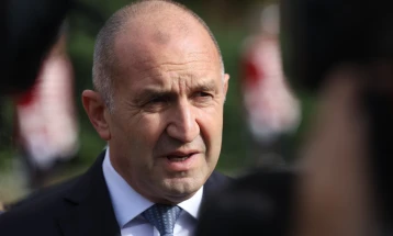Bulgarian president resigns to enter election campaign