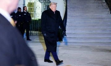 Трамп ќе се обрати во Давос во услови на зголемени тензии за Гренланд