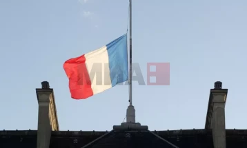 Француската армија соопшти дека нема да ги евакуира француските војници од Нигер