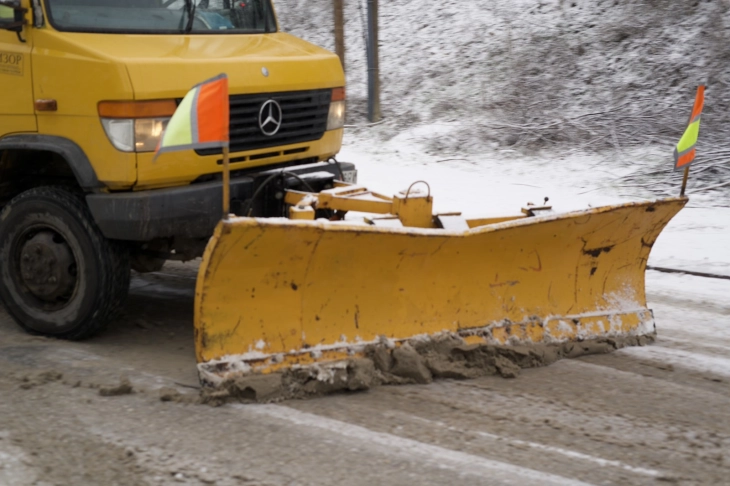 Општина Кисела Вода: Активиран кризен штаб, континуирано се чисти снегот