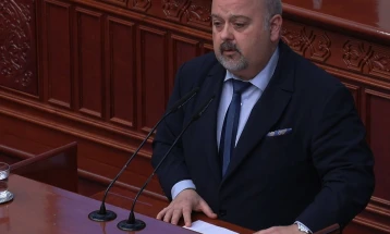 Тендерот за лекот Фактор 8 за пациентите со хемофилија ќе се распише најдоцна до утре, а наскоро ќе има и јавна расправа за законот за угостителска дејност